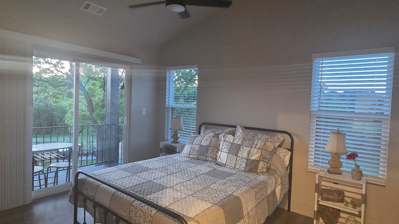 Photo of Bedroom in Seneca