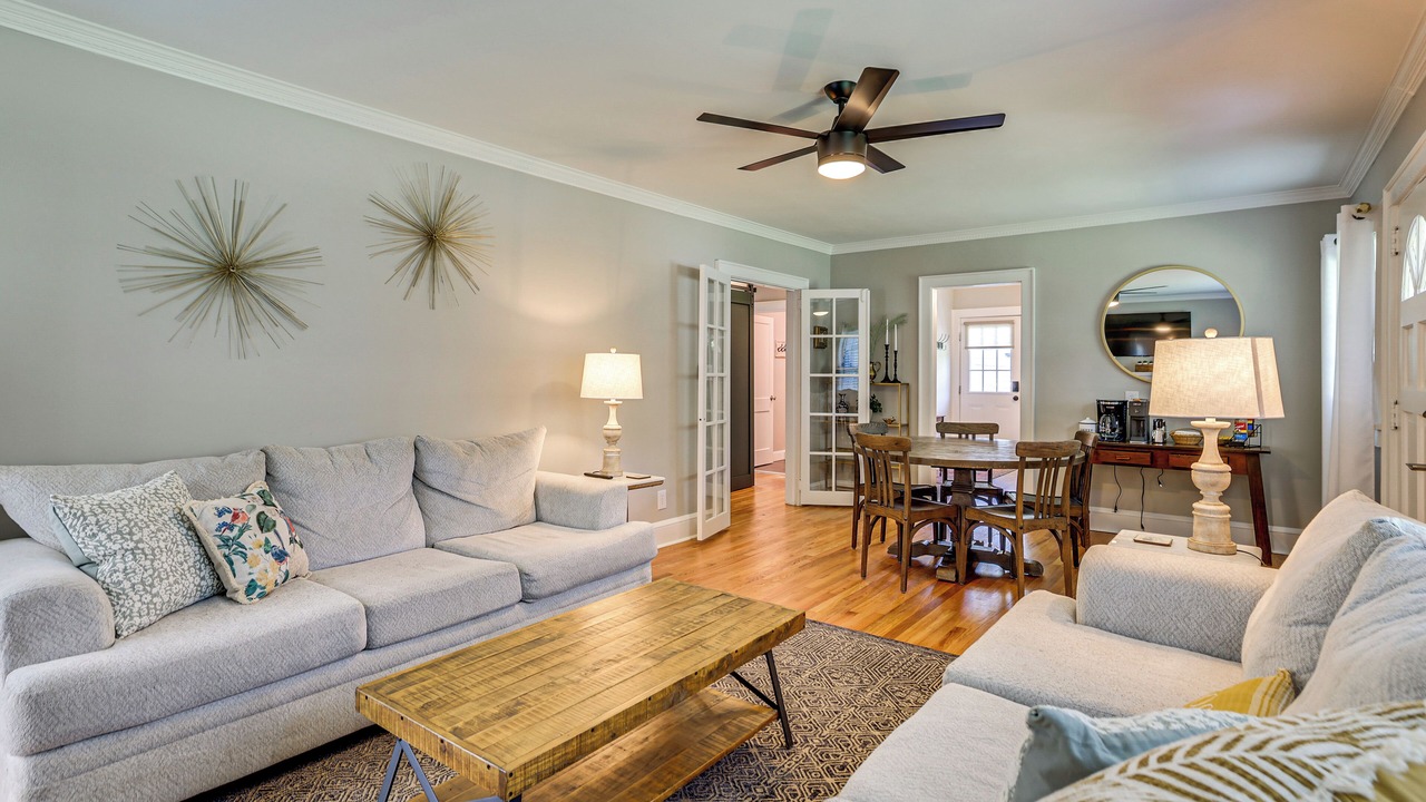Photo of Livingroom in Greer