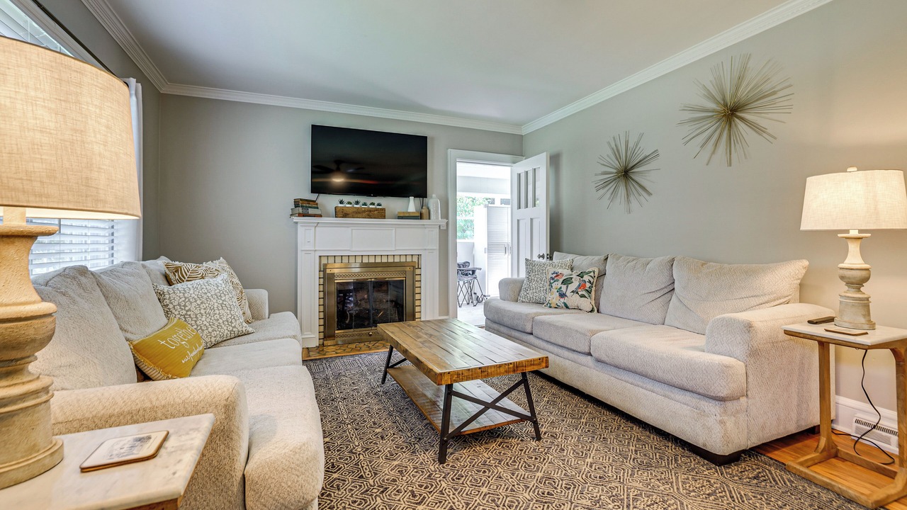 Photo of Livingroom in Greer