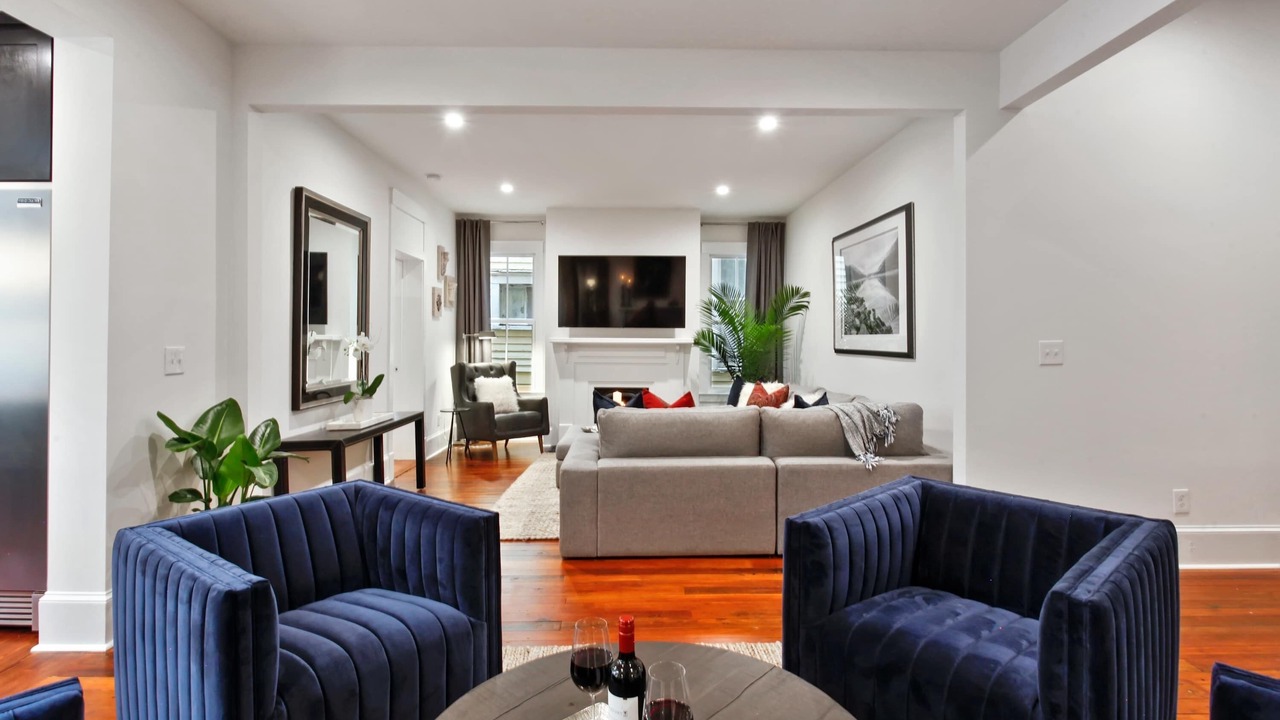 Photo of Livingroom in Savannah Victorian District