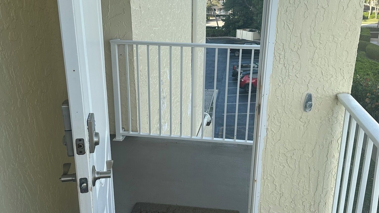 Photo of Patio Balcony in Central Beach