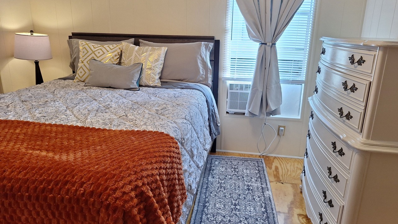 Photo of Bedroom in Hinesville