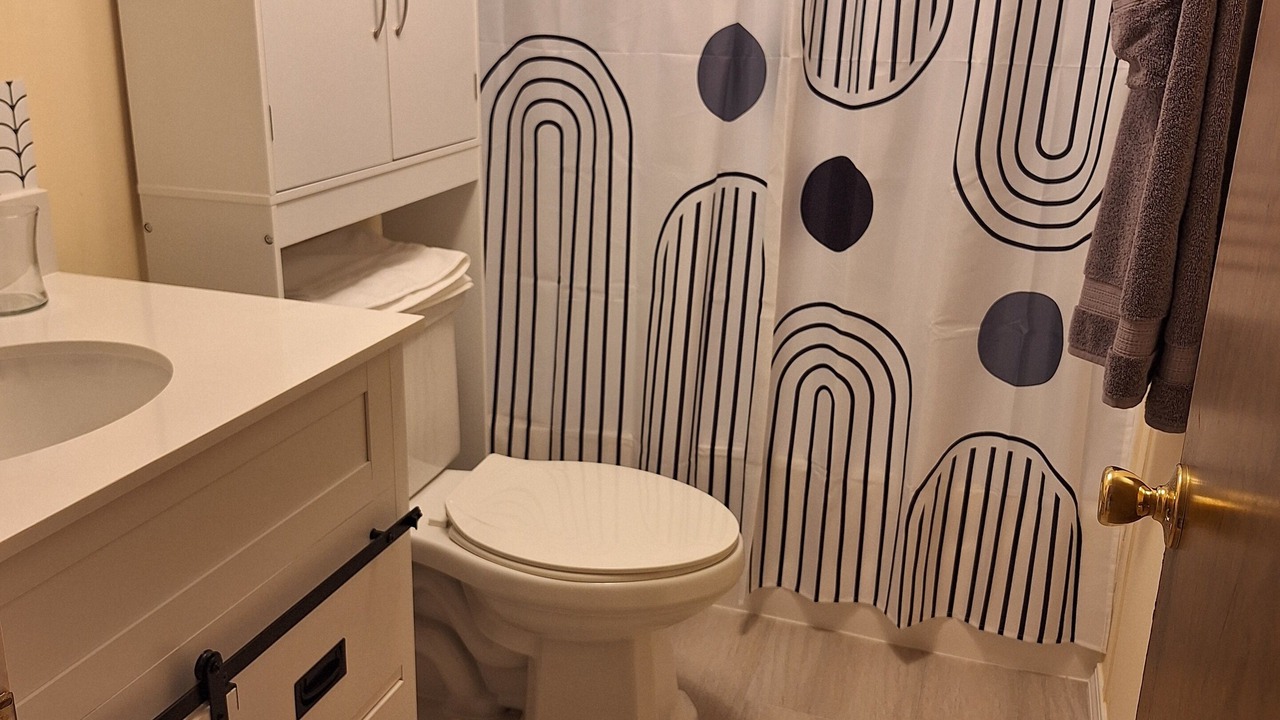 Photo of Bathroom in Hinesville