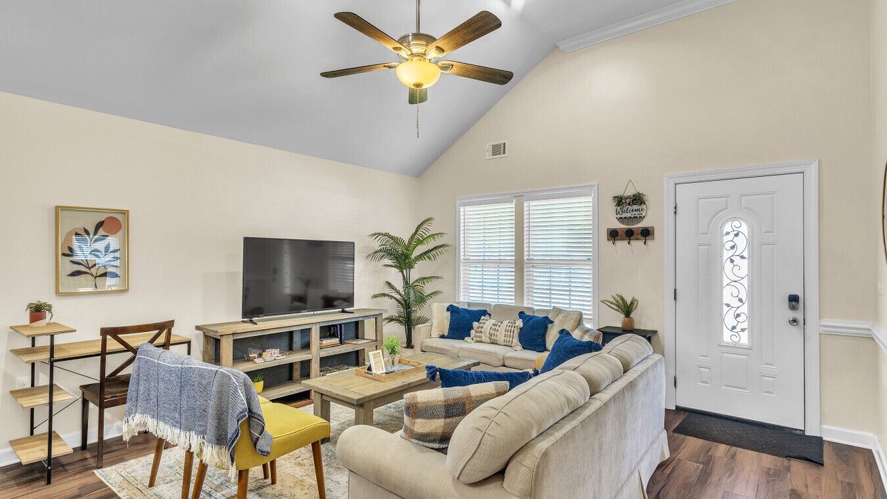 Photo of Bedroom in Garden City