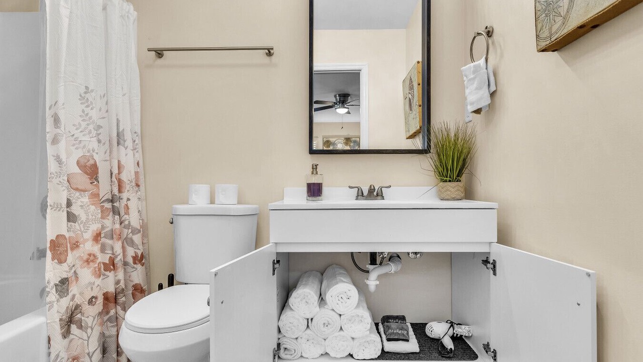 Photo of Bathroom in Garden City