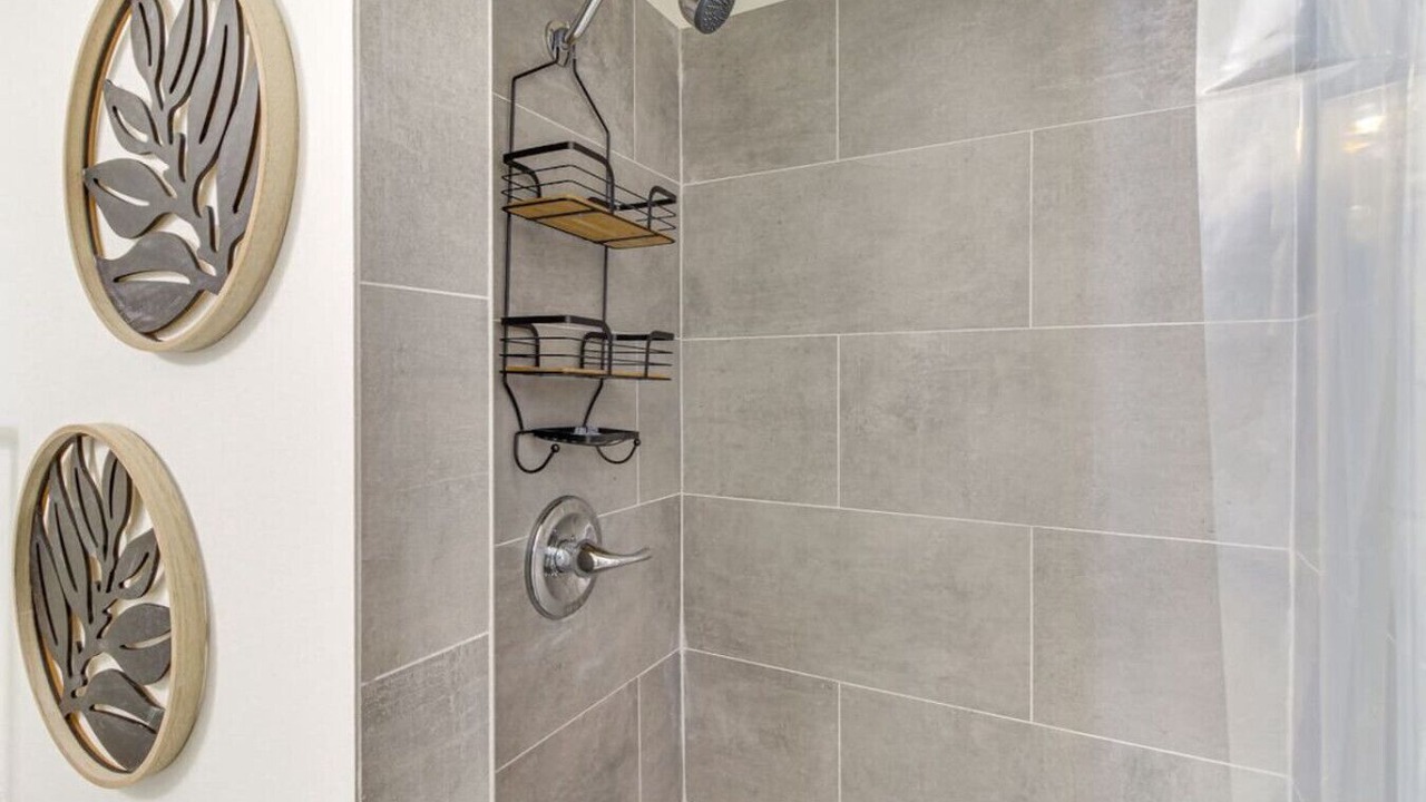 Photo of Bathroom in Garden City