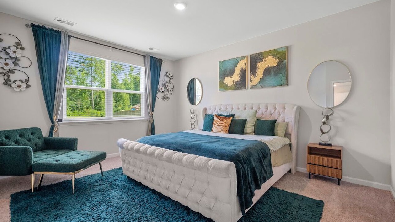 Photo of Bedroom in Summerville