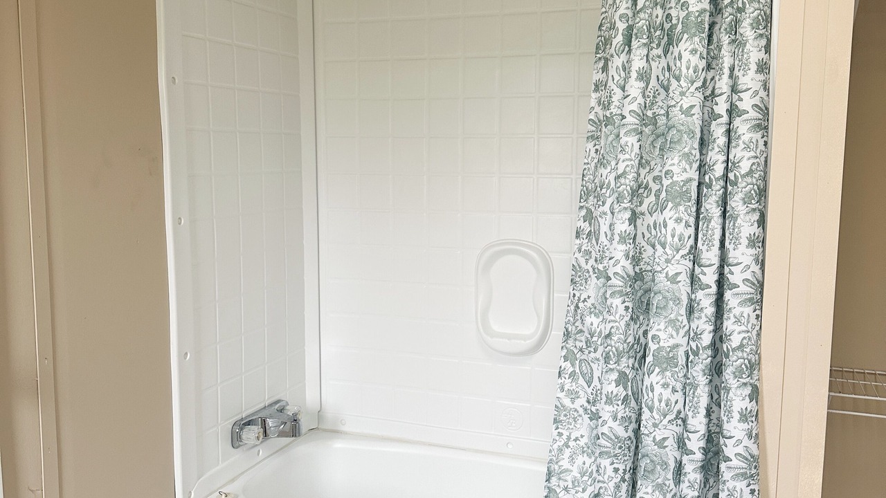 Photo of Bathroom in Douglas