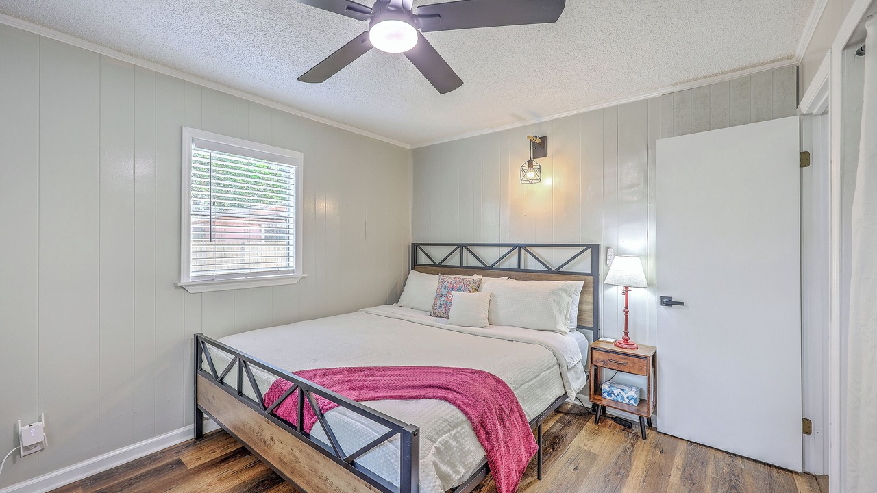 Photo of Bedroom in Russellville