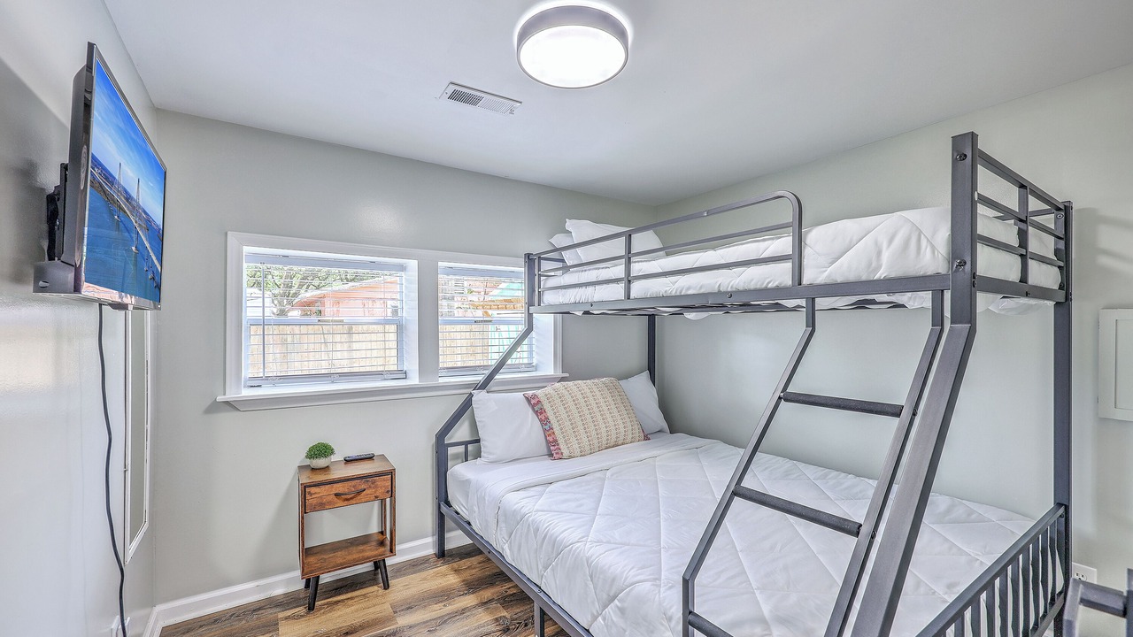 Photo of Bedroom in Russellville