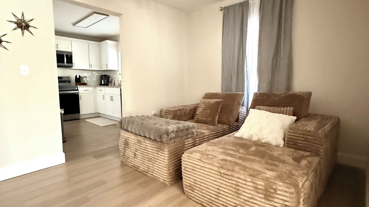 Photo of Livingroom in Eagle Lake