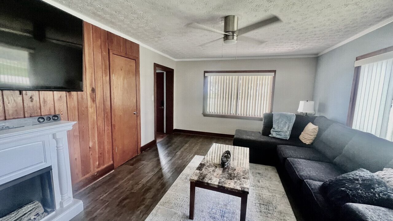 Photo of Livingroom in St. Cloud