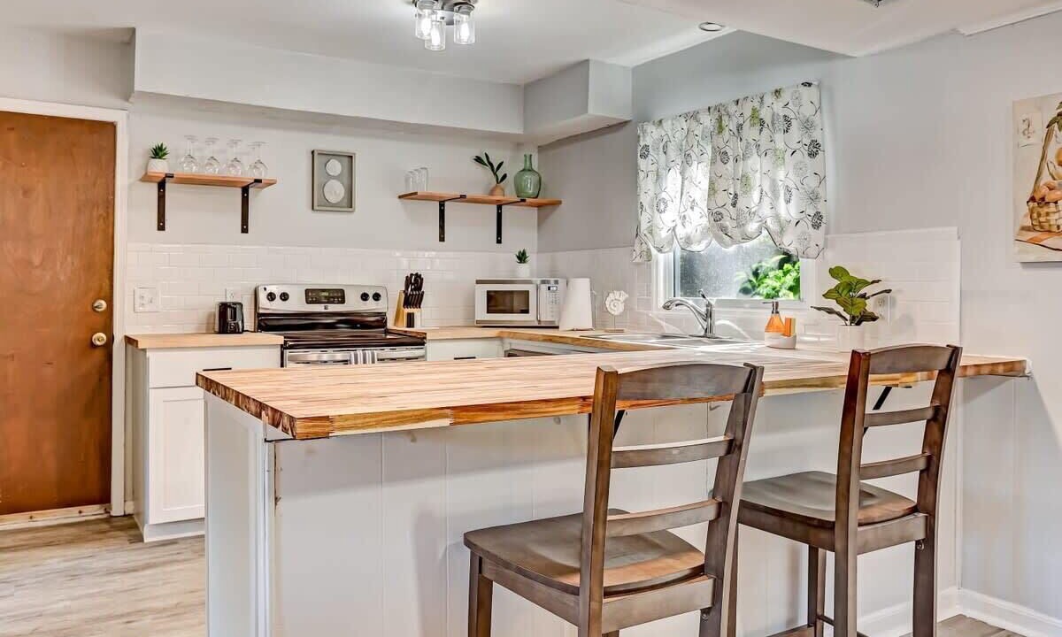 Photo of Kitchen in Whitemarsh Island