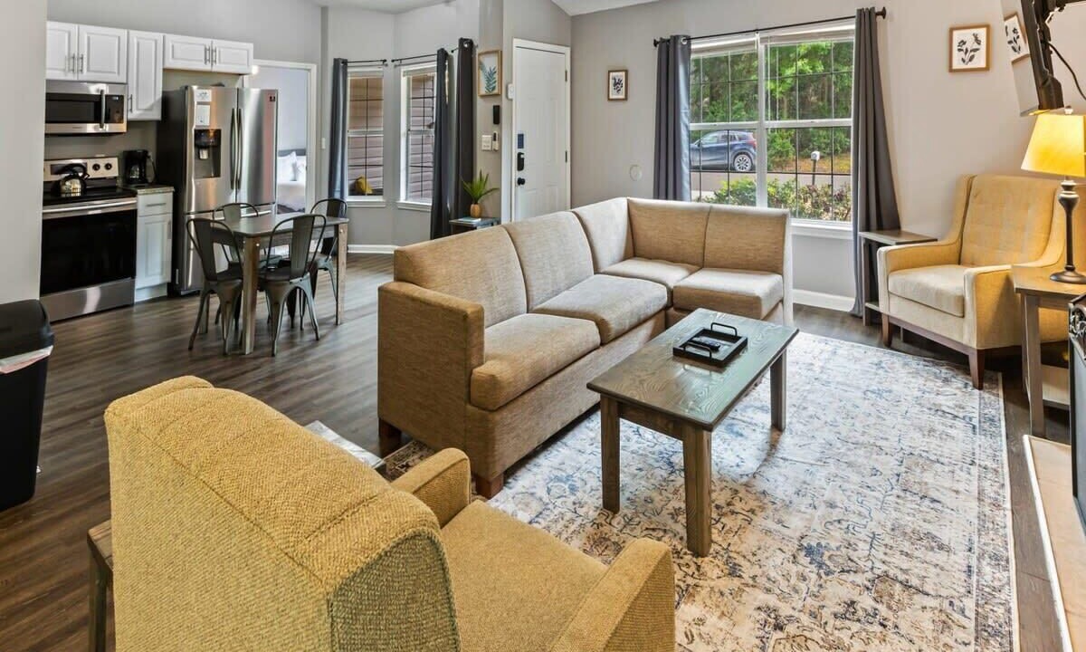 Photo of Livingroom in Savannah
