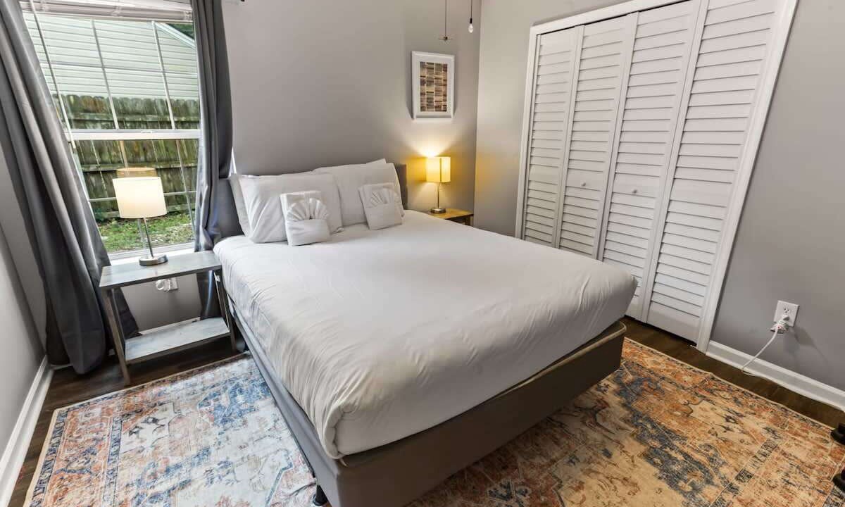 Photo of Bedroom in Savannah