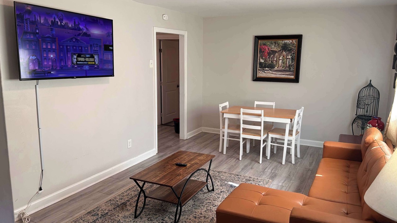Photo of Livingroom in Garden City