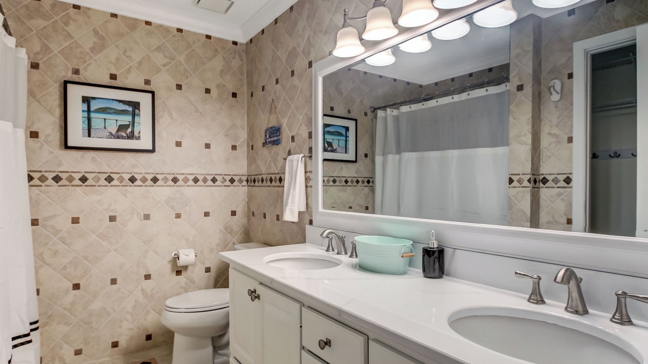 Photo of Bathroom in Savannah