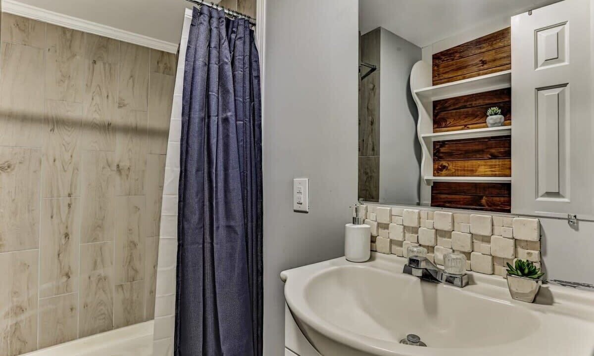 Photo of Bathroom in Montgomery