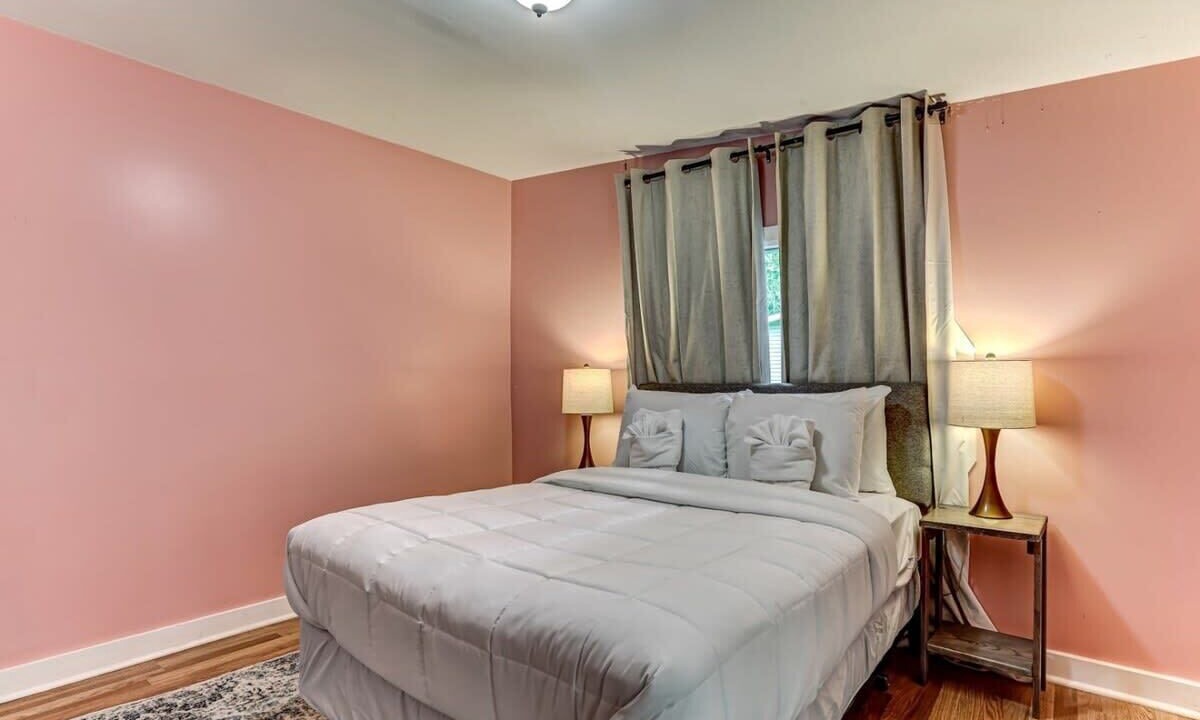 Photo of Bedroom in Montgomery