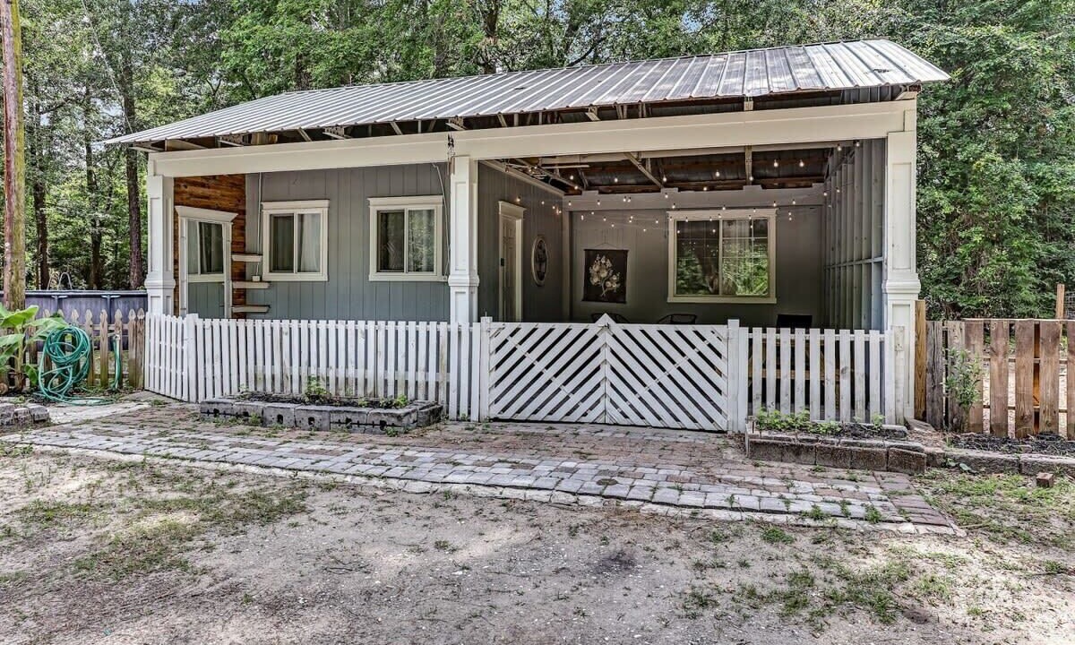 Photo of Outdoor in Montgomery