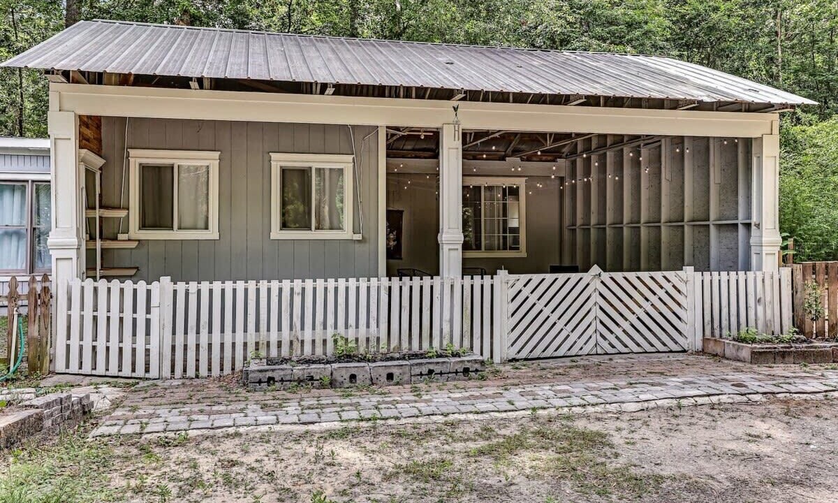 Photo of Outdoor in Montgomery