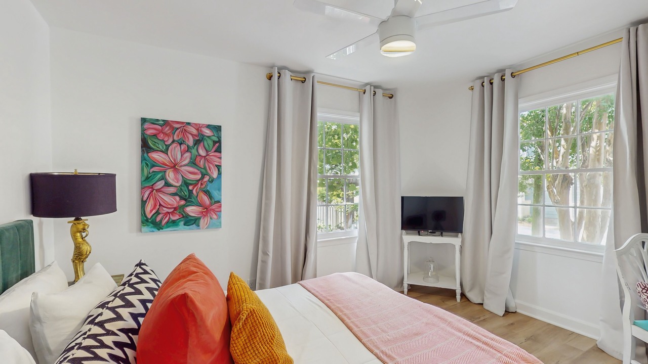 Photo of Bedroom in Beach Institute