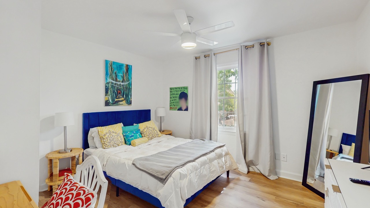 Photo of Bedroom in Beach Institute