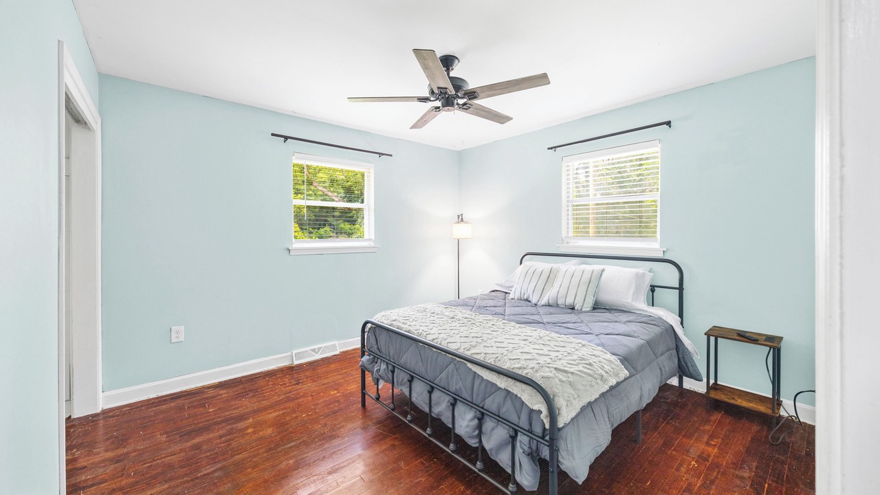 Photo of Bedroom in Seneca