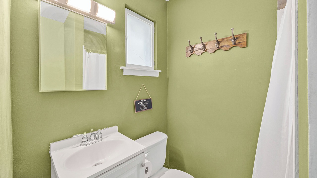 Photo of Bathroom in Seneca