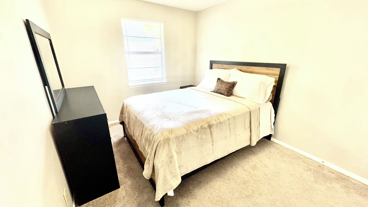 Photo of Bedroom in Hinesville