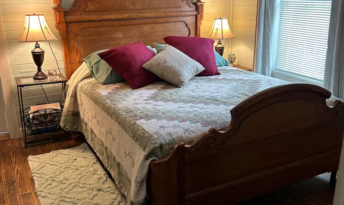 Photo of Bedroom in Warrenville