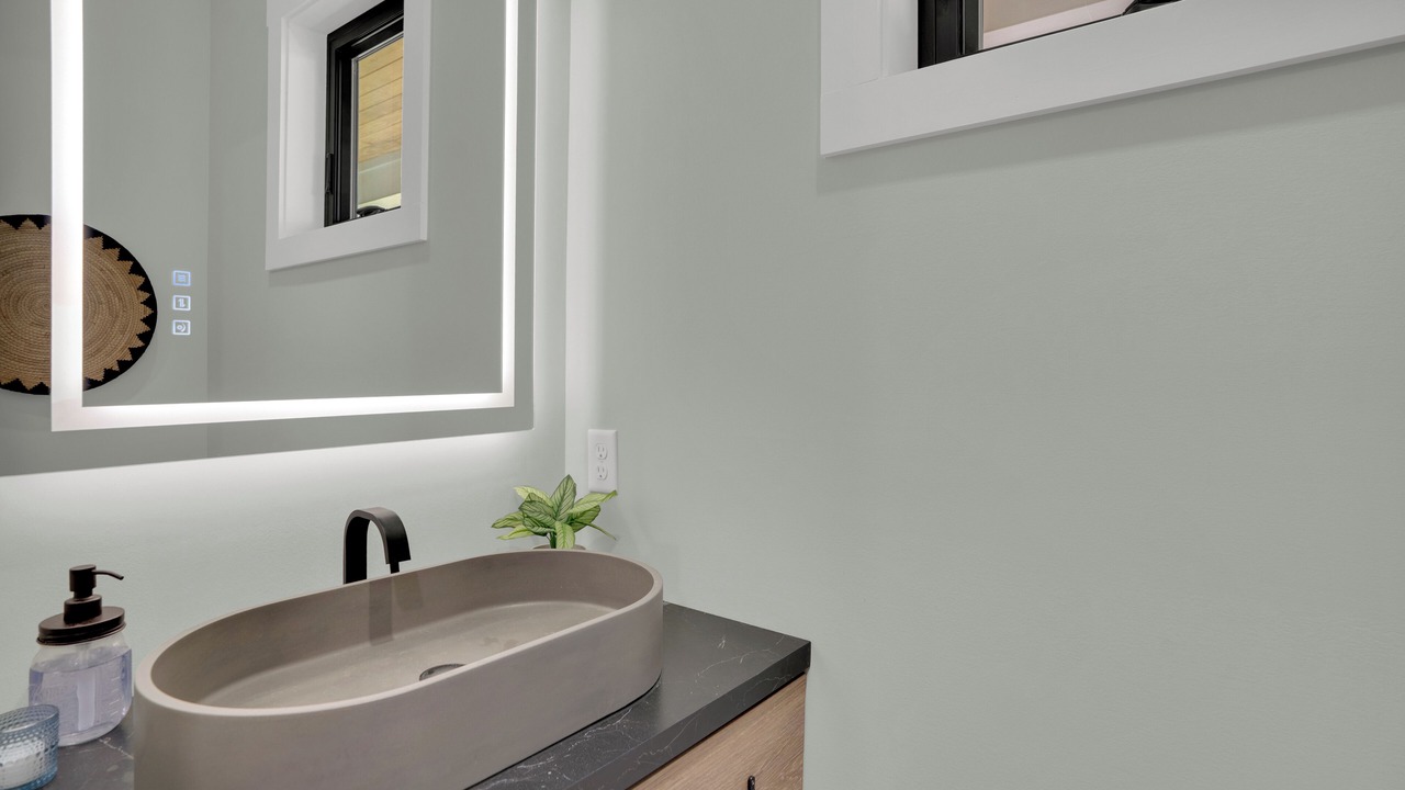 Photo of Bathroom in Chapin