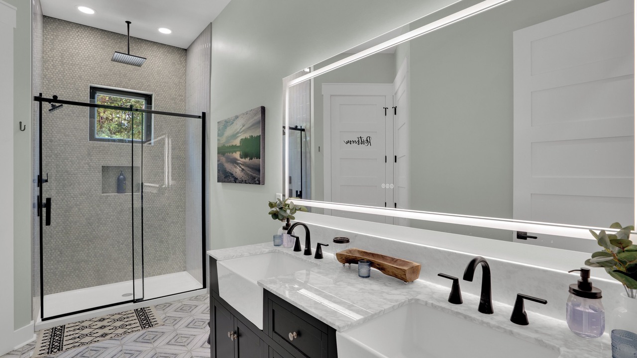 Photo of Bathroom in Chapin