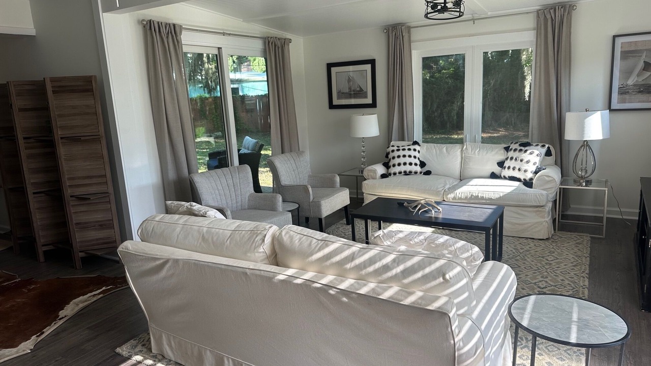 Photo of Livingroom in Shell Point