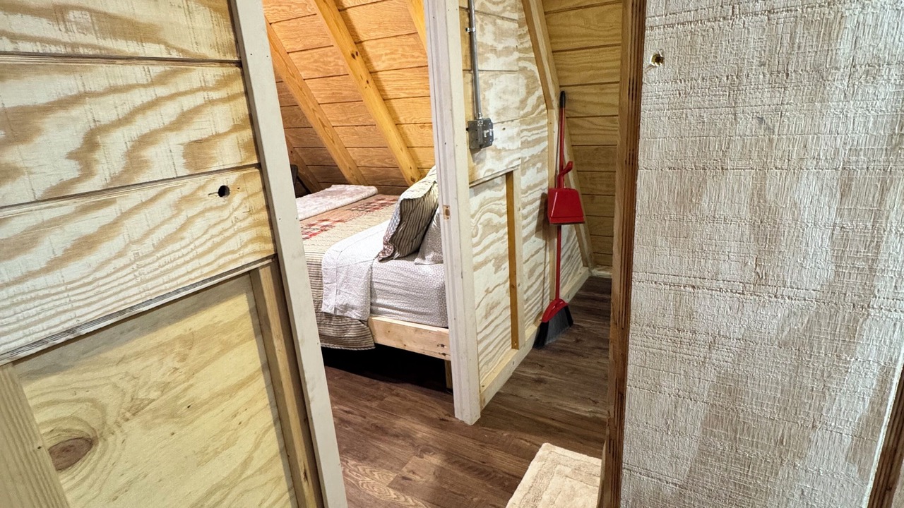 Photo of Bedroom in Townville