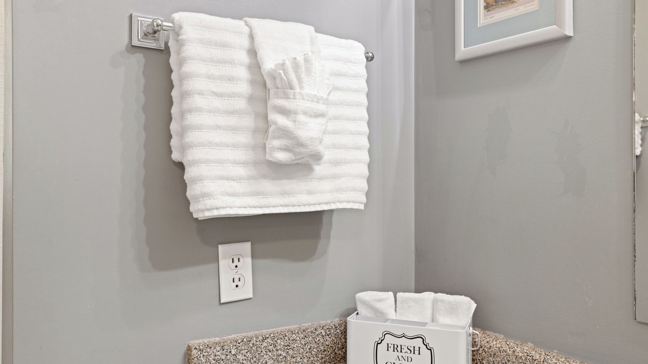 Photo of Bathroom in Elf