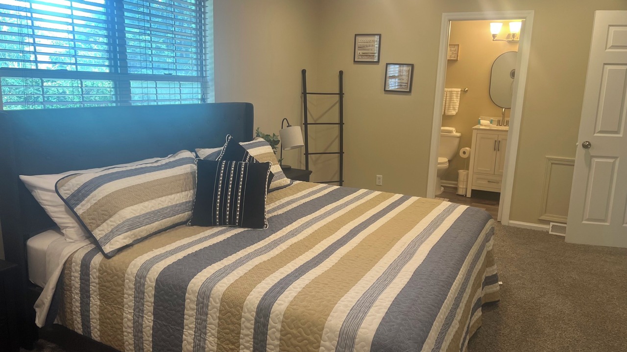 Photo of Bedroom in Taylors