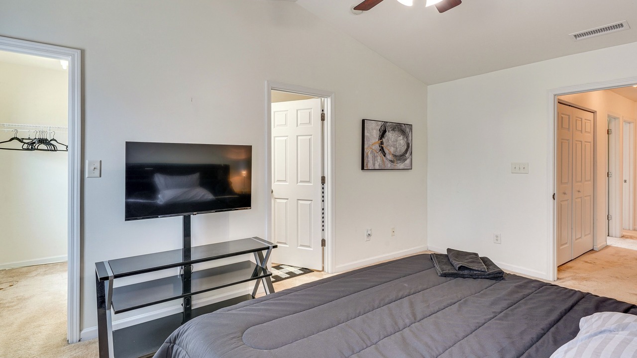 Photo of Bedroom in Southeast Raleigh