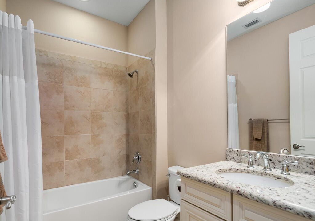 Photo of Bathroom in Ole