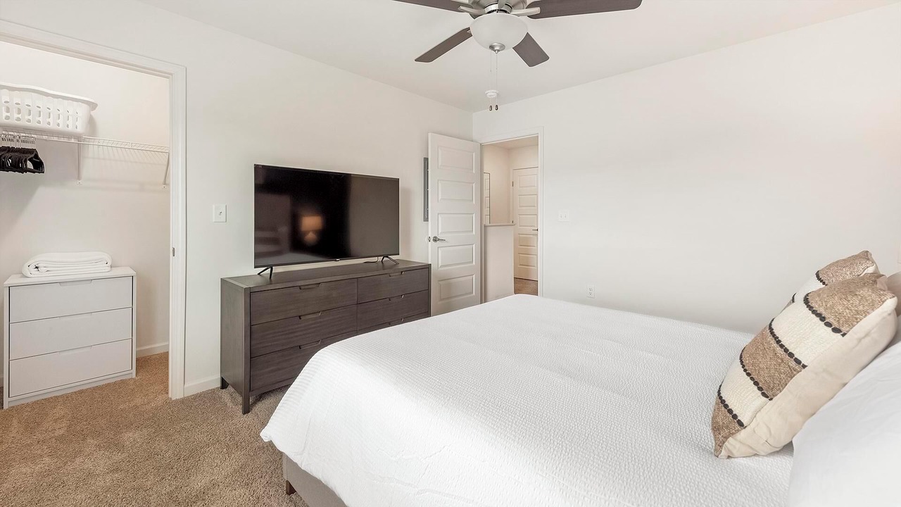 Photo of Bedroom in Lyman
