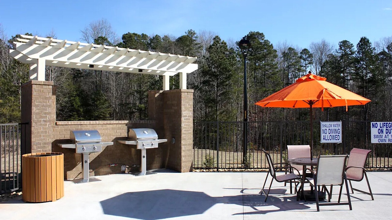 Photo of Outdoor in Lyman