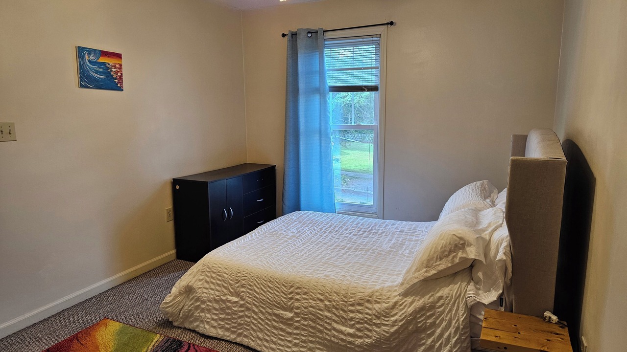 Photo of Bedroom in Midtown