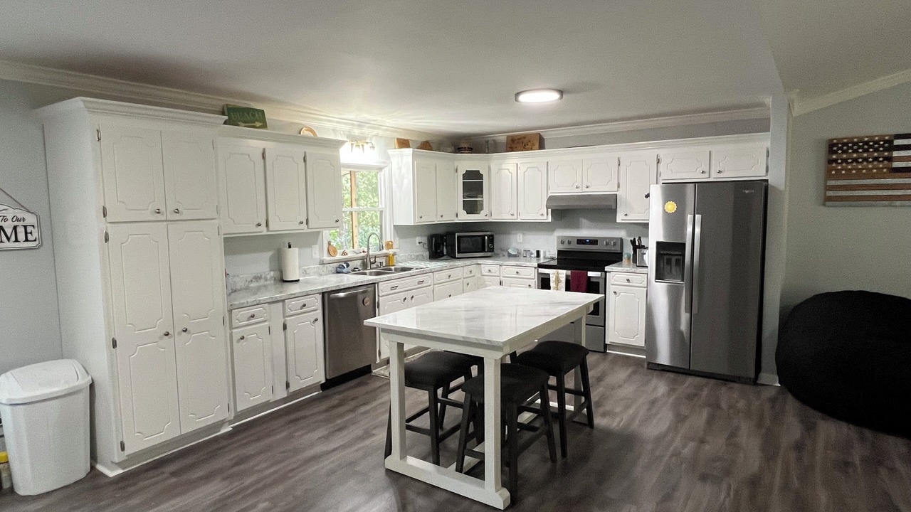 Photo of Kitchen in Townville
