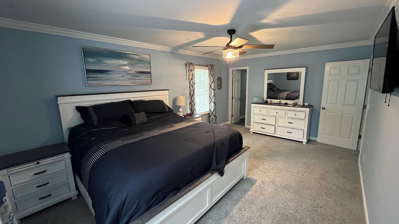 Photo of Bedroom in Townville