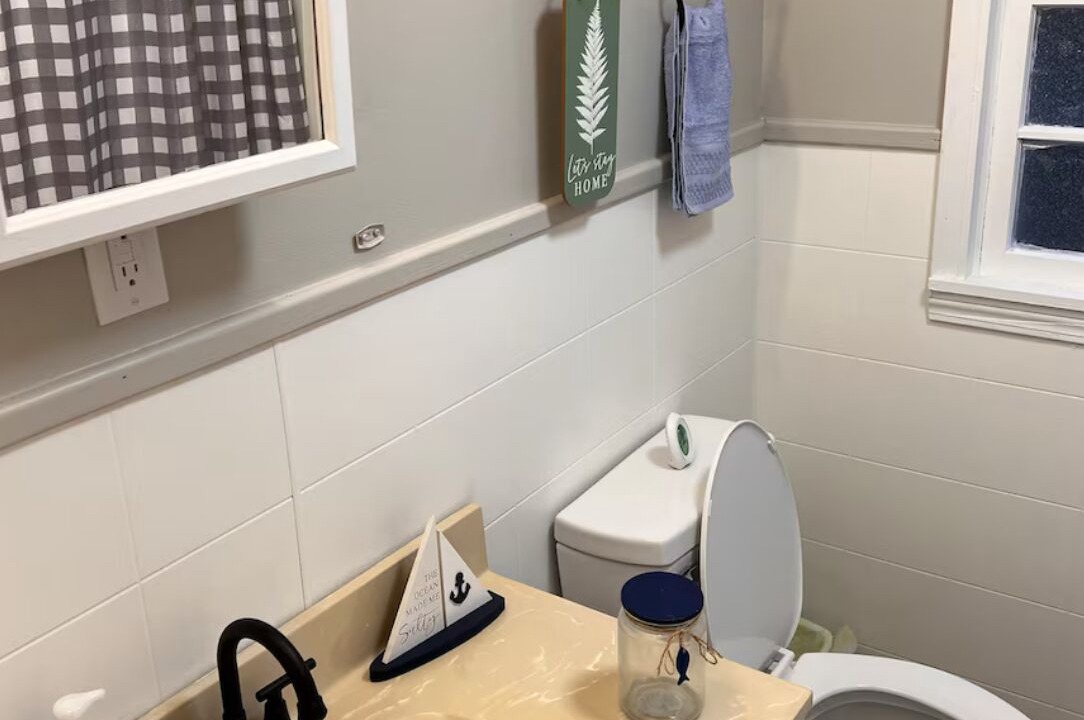 Photo of Bathroom in Brooklet