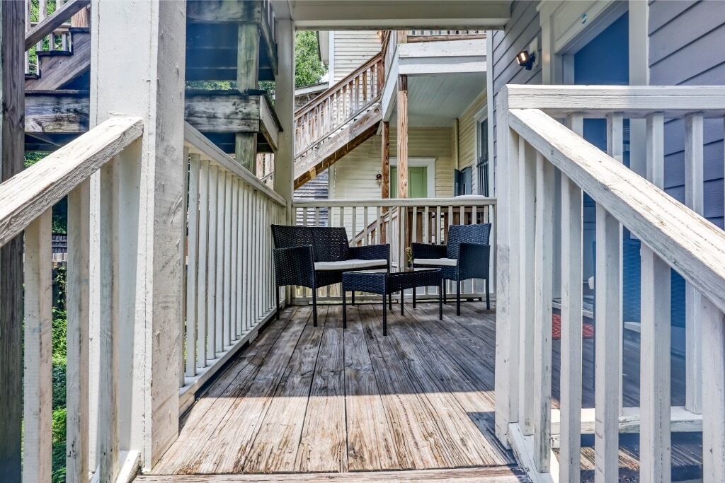 Photo of Patio Balcony in Thomas Square