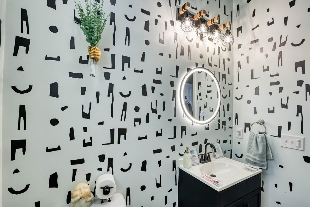 Photo of Bathroom in Thomas Square