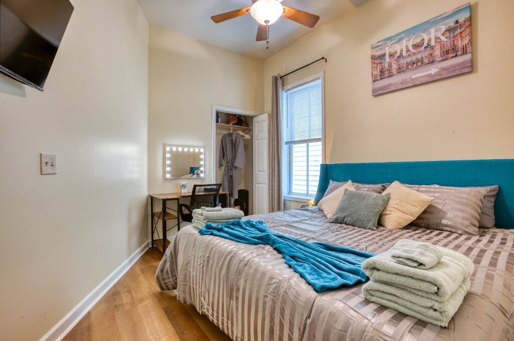 Photo of Bedroom in Thomas Square