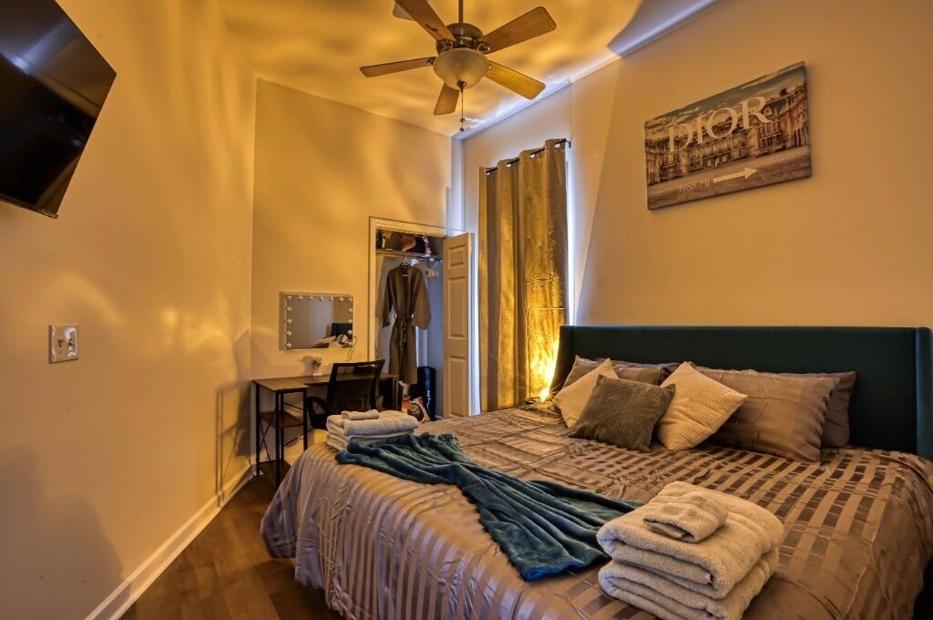 Photo of Bedroom in Thomas Square