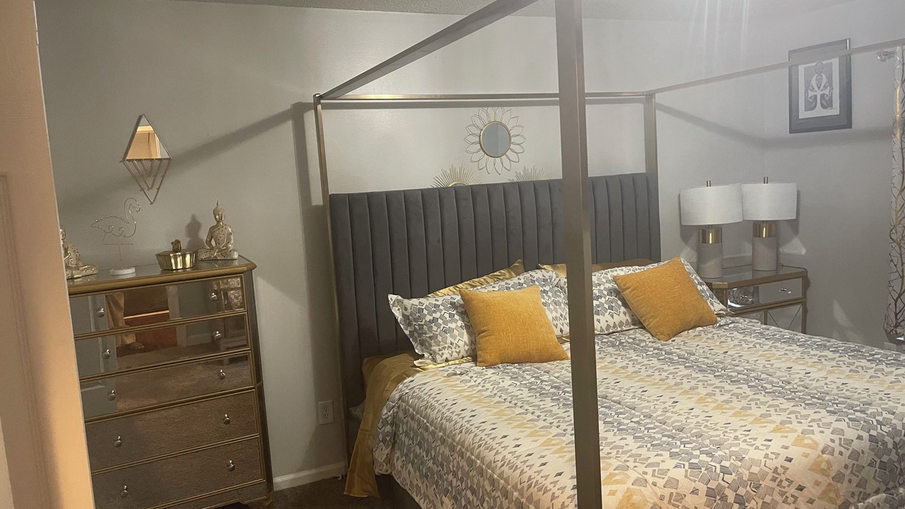 Photo of Bedroom in Huntcliff